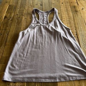 Alo yoga motion tank